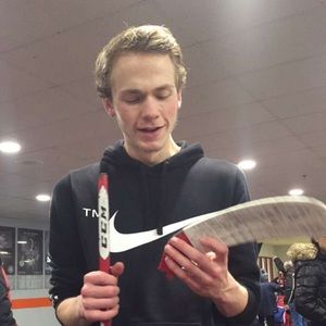 Meet your Posher, Ethan